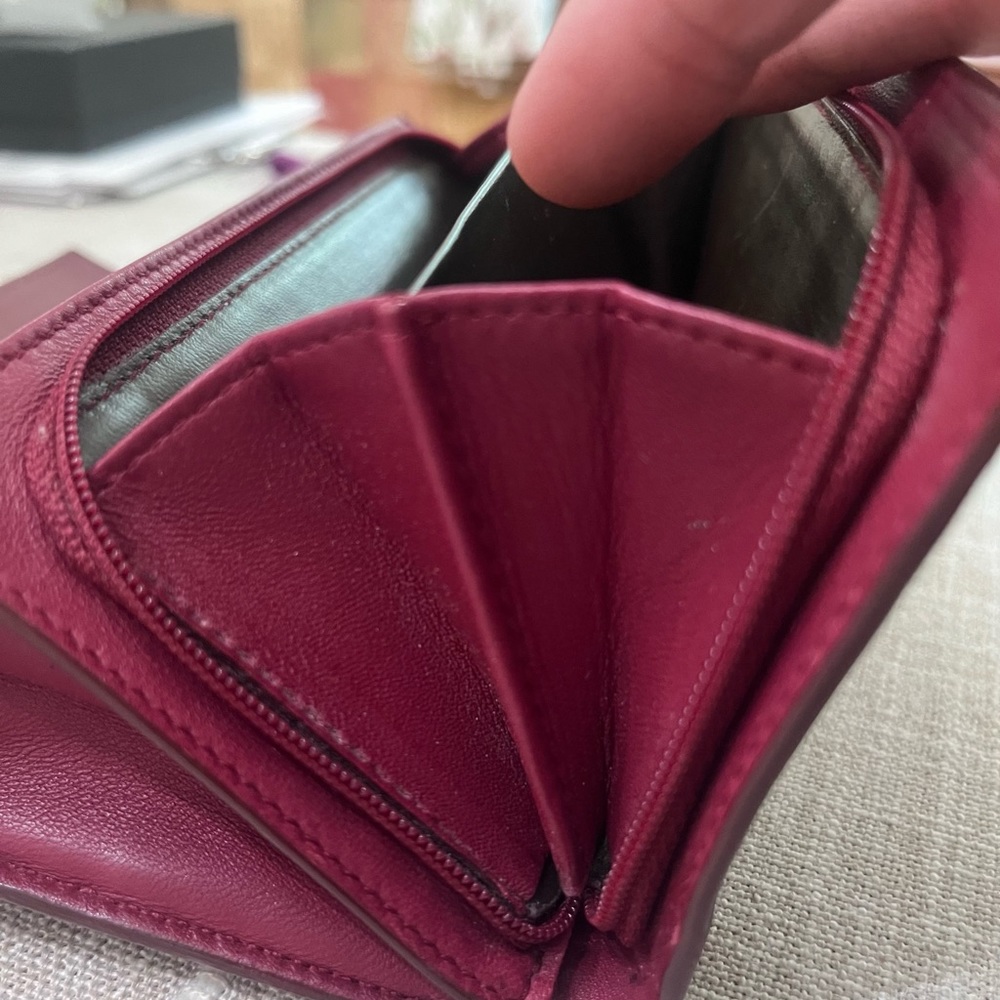 EUC Bottega Veneta Wallet with Certificate of Authenticity - Picture 5 of 15